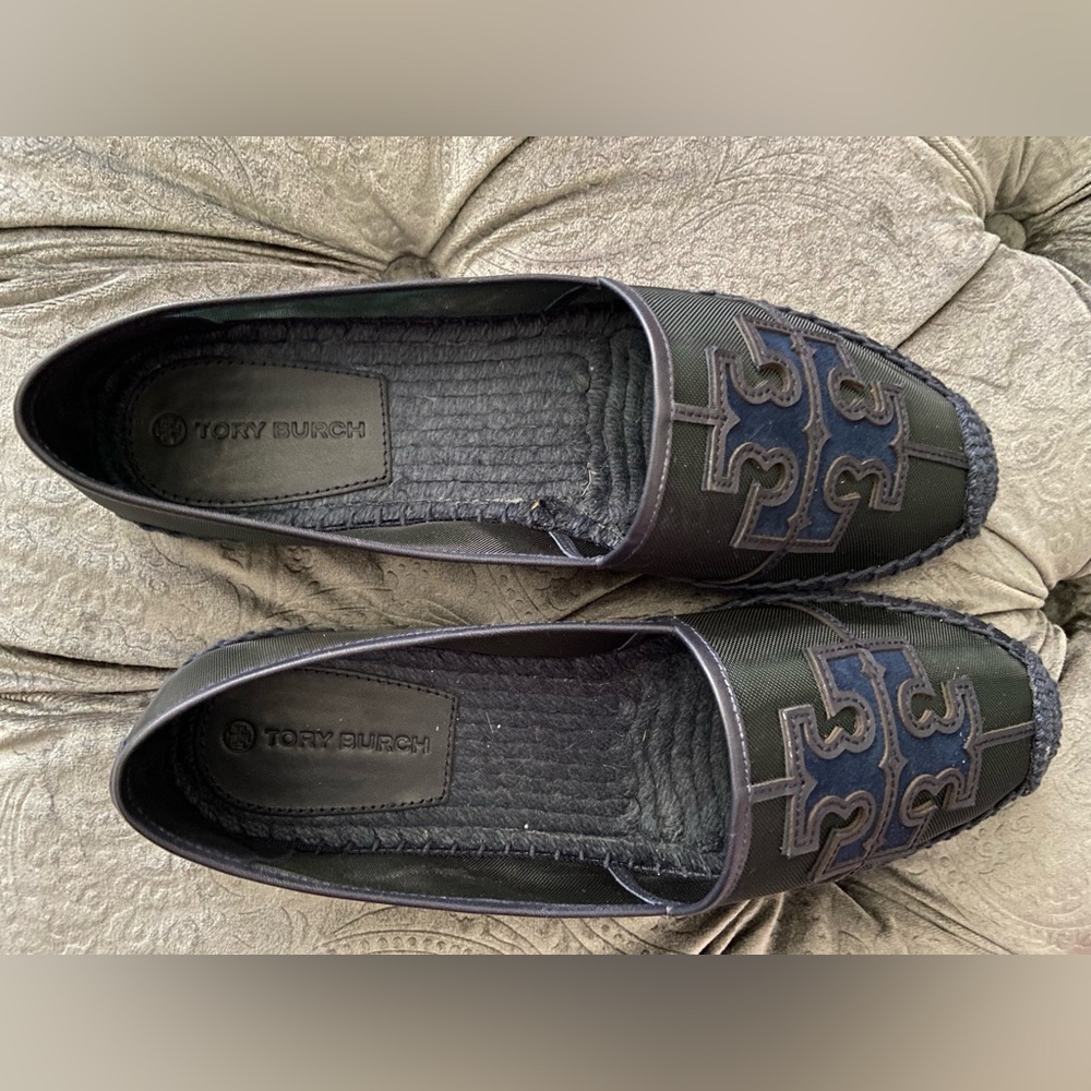 Authentic Tory Burch Ines Espadrille Mesh 
Leather Silk Suede Malachite/Navy - Picture 2 of 13